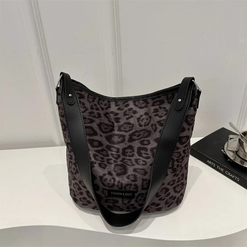 Leopard Shoulder Bag for Women Ladies Top Handle Purse Large Capacity Fashion Tote Shoulder Handbag Tote Handbag Travel Tote Bag