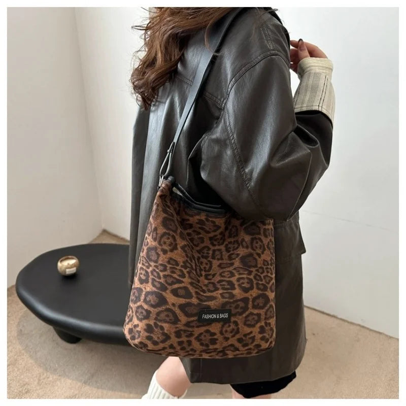 Leopard Shoulder Bag for Women Ladies Top Handle Purse Large Capacity Fashion Tote Shoulder Handbag Tote Handbag Travel Tote Bag